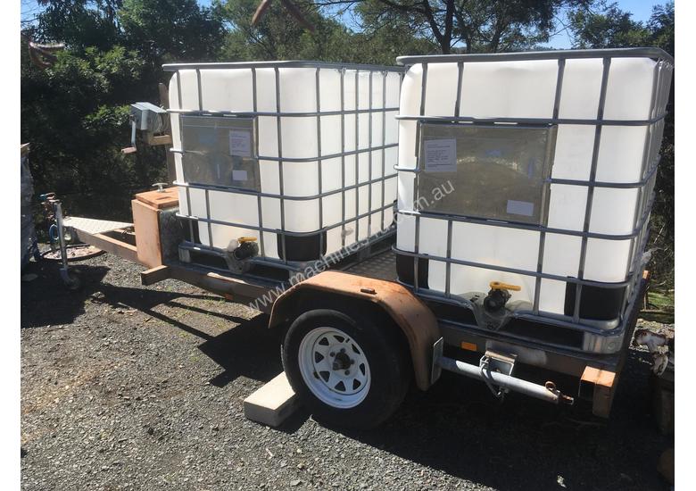 Used ibc Water carrying Trailer with 1000 Lt x 2 IBC Water Tanks Water