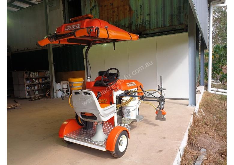 Used 2013 Ride On Line Marker Marking Machine 880 hrs Road Marking in