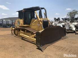2015 Komatsu D65EX-16 - picture0' - Click to enlarge