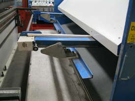 Benson 2450mm x 4mm Hydraulic Guillotine - picture1' - Click to enlarge