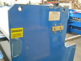 Benson 2450mm x 4mm Hydraulic Guillotine - picture2' - Click to enlarge