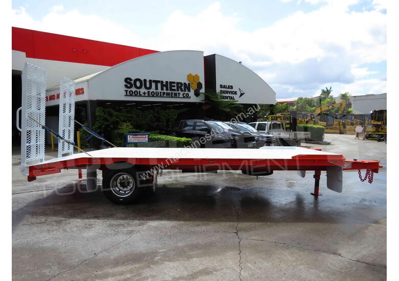 caption Interstate trailers 11 Ton Single Axle Tag Trailer Super Series ATTTAG