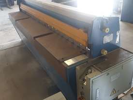 USED Steelmaster Electroshear - Guillotine 2500 x 3.2 - picture0' - Click to enlarge