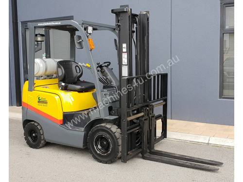 TCM 1800kg LPG Forklift with 3520mm Two Stage Mast
