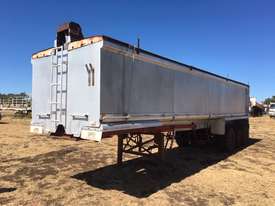 Custom built grain lead trailer - picture0' - Click to enlarge