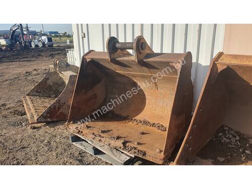 Caterpillar 336DL Mud Bucket 1845mm