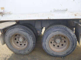 Mack QANTUM Tipper Truck - picture0' - Click to enlarge
