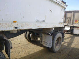 Mack QANTUM Tipper Truck - picture2' - Click to enlarge