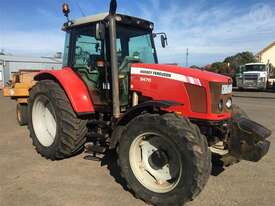 Massey Ferguson 5470 Dyna 4 - picture1' - Click to enlarge