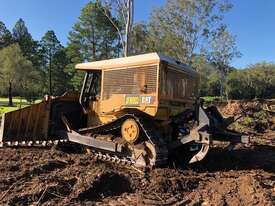 2011 CAT D6R Series 2 Bull Dozer - picture0' - Click to enlarge