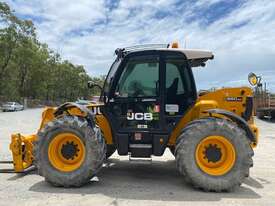 2016 JCB 560-80 U4121 - picture0' - Click to enlarge