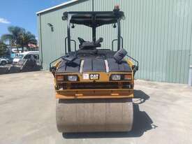Caterpillar CB7 - picture0' - Click to enlarge