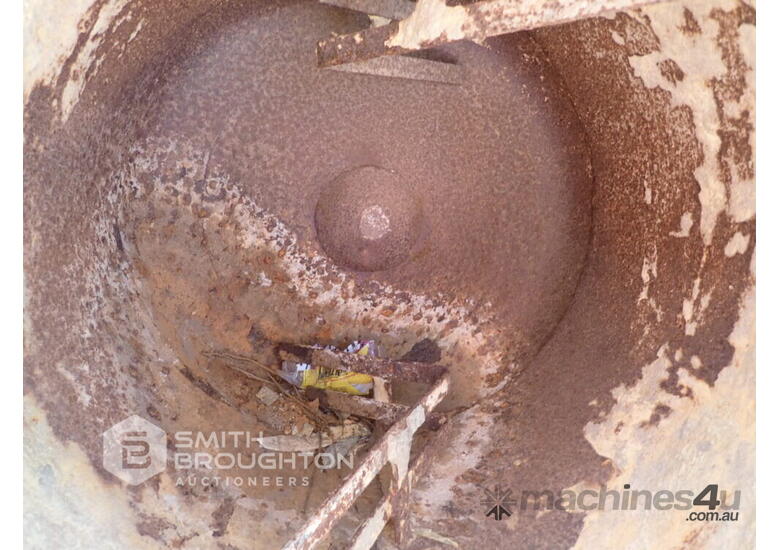 Used PETROL TIP UP CEMENT MIXER Tractor Cement Mixer in , Listed on