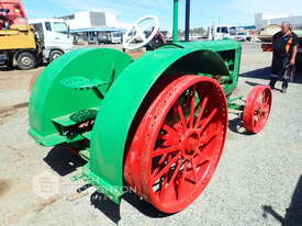 CIRCA 1933 MASSEY HARRIS 4X2 TRACTOR - picture1' - Click to enlarge