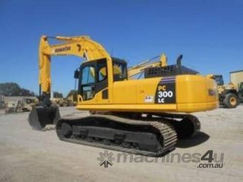 Komatsu PC300 Excavator