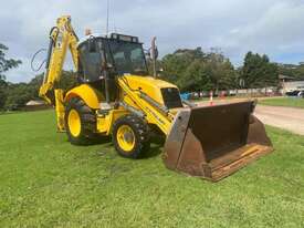 2006 New Holland Backhoe - picture0' - Click to enlarge