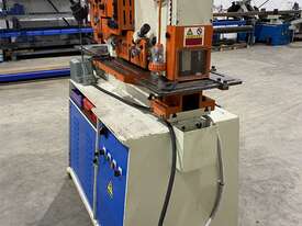 Sunrise 60 tonne Ironworker - picture0' - Click to enlarge