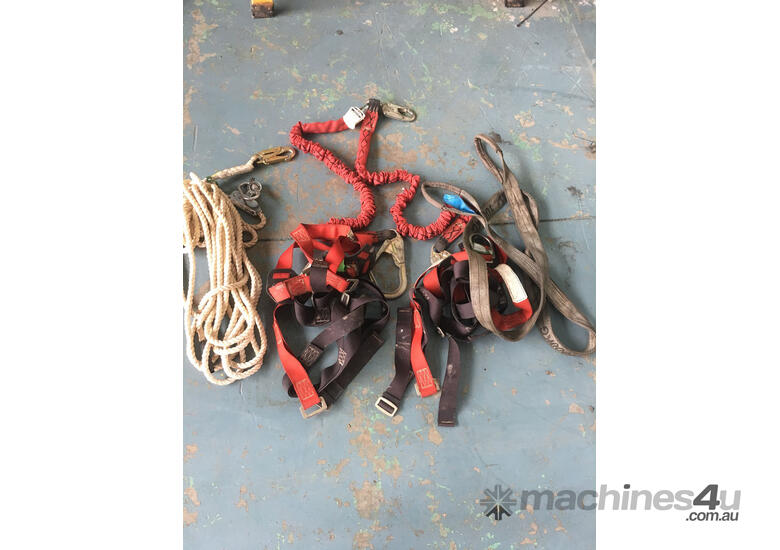 Used msa MSA Roof Top Safety Set Harness Lanyard Twin Set Fall