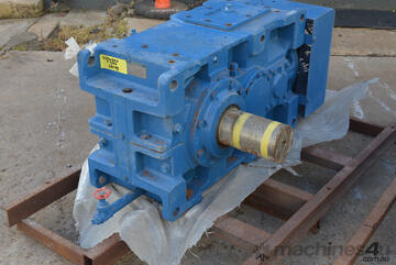 Paramax GEARBOX 22kW 1500rpm 50.273:1 Enclosed Gear Drive PHDS060R3-RLF-50