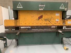 Used kleen hydraulic pressbrake 3.6 meters X 60 Ton - picture0' - Click to enlarge