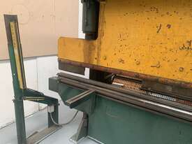 Used kleen hydraulic pressbrake 3.6 meters X 60 Ton - picture2' - Click to enlarge