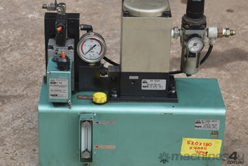 SR ENGINEERING Hydraulic power pack Pneumatically Air Powered Pump HI-LOCK UNIT
