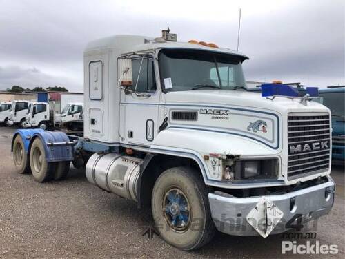 1995 Mack CHR Fleetliner