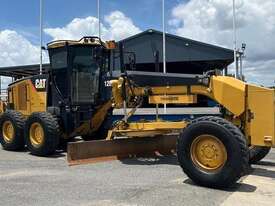 Caterpillar 12M - picture0' - Click to enlarge