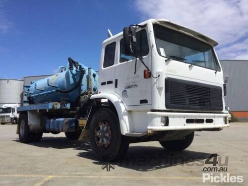 1994 International Acco 1850E