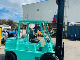 MITSUBISHI FD45 4.5T DIESEL FORKLIFT 5.5M LIFT - picture0' - Click to enlarge