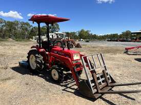 Used Shibaura SD2200 Tractor - picture0' - Click to enlarge