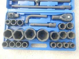 Unused 26 Piece Socket Set - picture1' - Click to enlarge