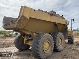 Caterpillar 725 Articulated Dump Truck - picture2' - Click to enlarge