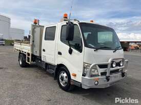 2011 Hino 300 917 - picture0' - Click to enlarge