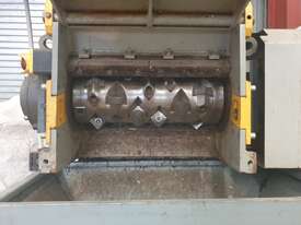 GENOX V500 SINGLE SHAFT SHREDDER - picture0' - Click to enlarge