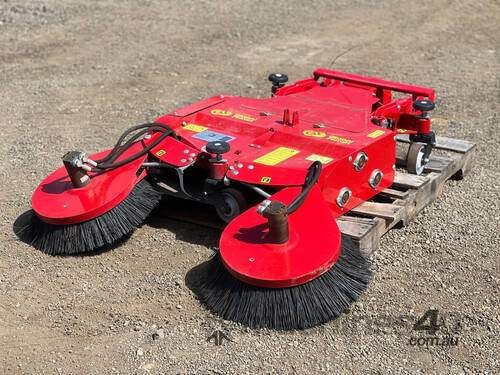 caption GIANNI FERRARI SC1-16 QUATTRO 5 SWEEPER ATTACHMENT SUIT GIANNI FERRARI TG630 Slasher/Mower Attachmen