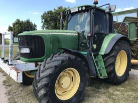 Used John Deere 6920 with bin - picture0' - Click to enlarge