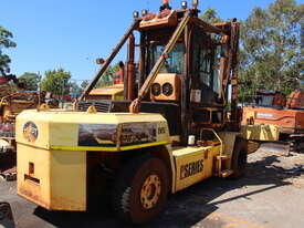 2012 HOIST R400AT48 TYRE HANDLER - picture2' - Click to enlarge