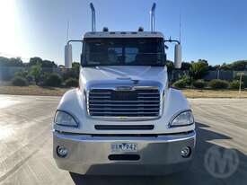 Freightliner Columbia FLX - picture0' - Click to enlarge