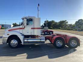 Freightliner Columbia FLX - picture2' - Click to enlarge