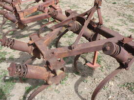 Chisel Plough 5 Tyne - picture1' - Click to enlarge