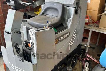Tomcat RS MicroRider Scrubber Dryer
