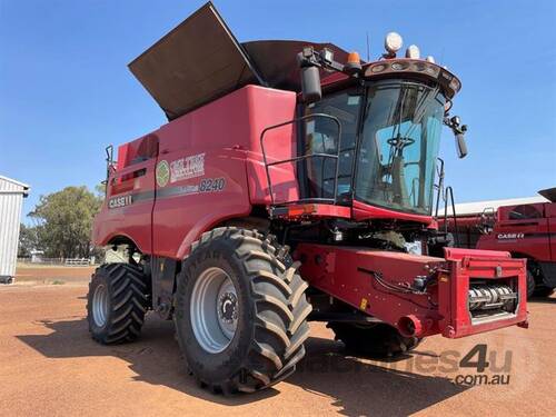 Case IH 8240 Header