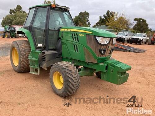 John Deere 4x4 Tractor