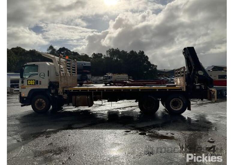 Buy Used 2012 Isuzu 2012 Isuzu FVY 240300 Crane Truck Table Top Tray