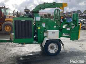 2010 Bandit Industries Wood Chipper - picture1' - Click to enlarge