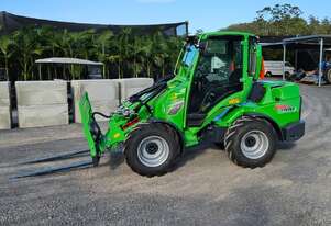 Avant 860i NurseryPro Articulated Loader