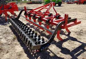 FARMTECH CZ-13-M CHISEL PLOUGH + PACKER ROLLER (13 TINE, 3.6M)