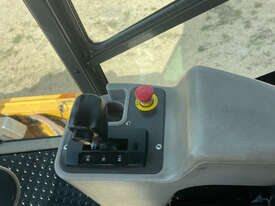 Volvo SD160 Vibrating Roller Roller/Compacting - picture2' - Click to enlarge