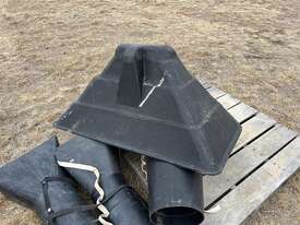 Auger Grain Hopper and Extensions - picture2' - Click to enlarge